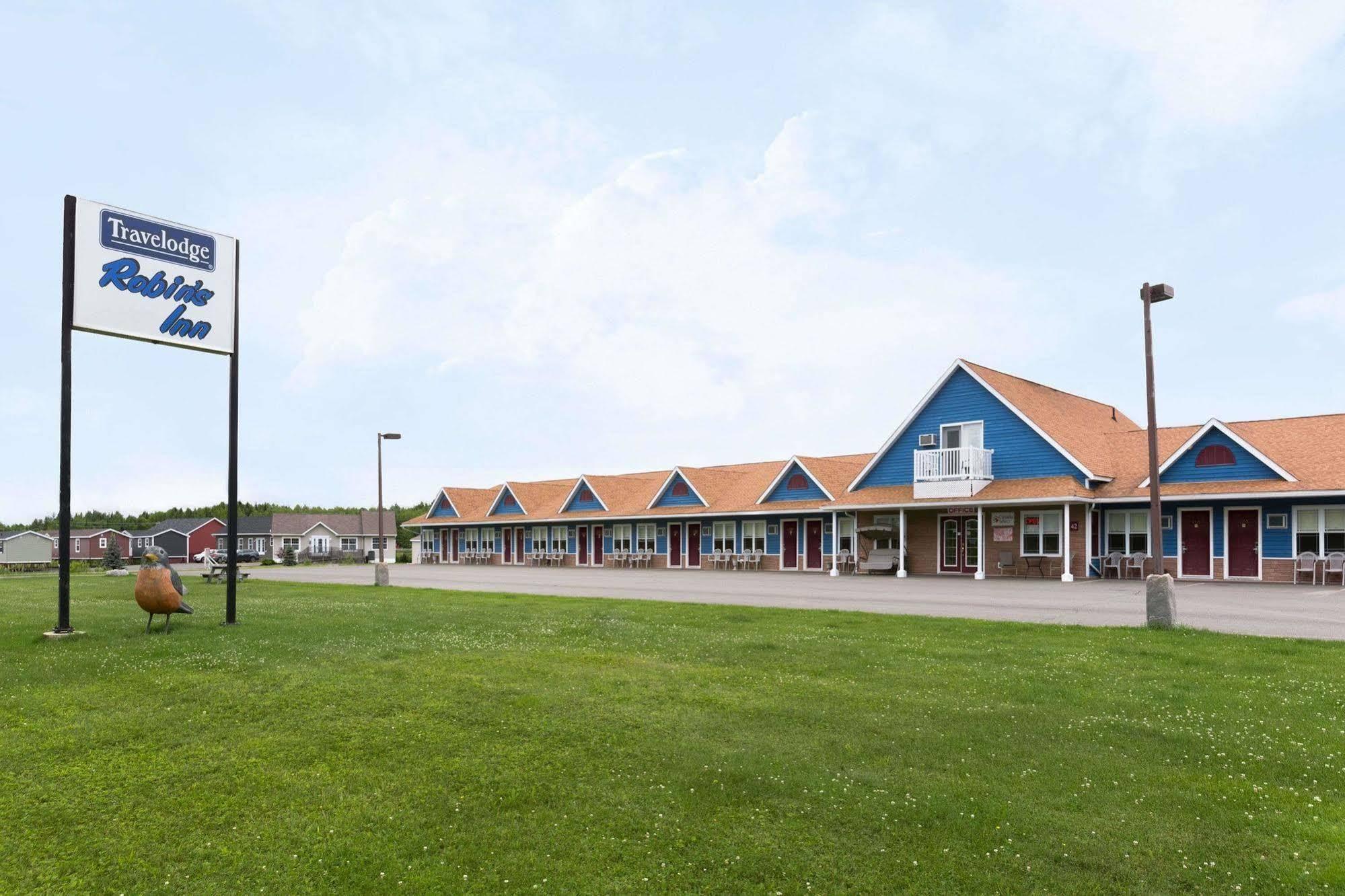Travelodge By Wyndham Fredericton Esterno foto
